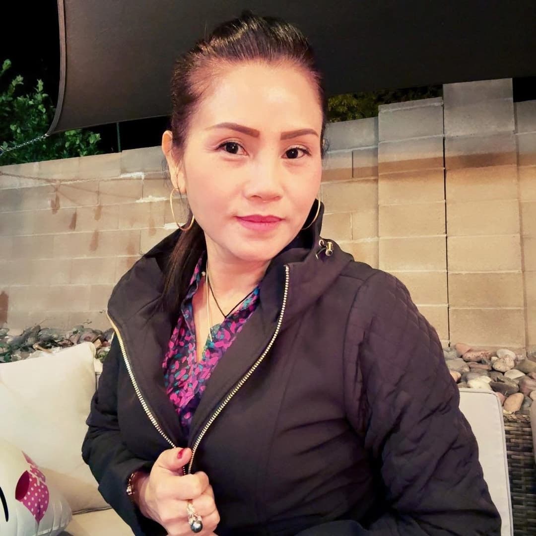 Click to view full size Choi Con Vo Dam Cua Thang Ban Than Tu My Ve Vietnam. Hien Nguyen Con Di U50 Chim Con Tot.