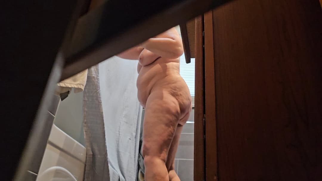 Stepson Spy On Stepmom?Pt 2