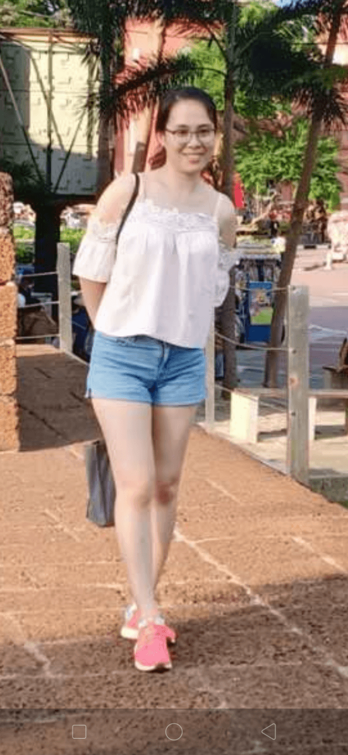 My cousin has sexy legs