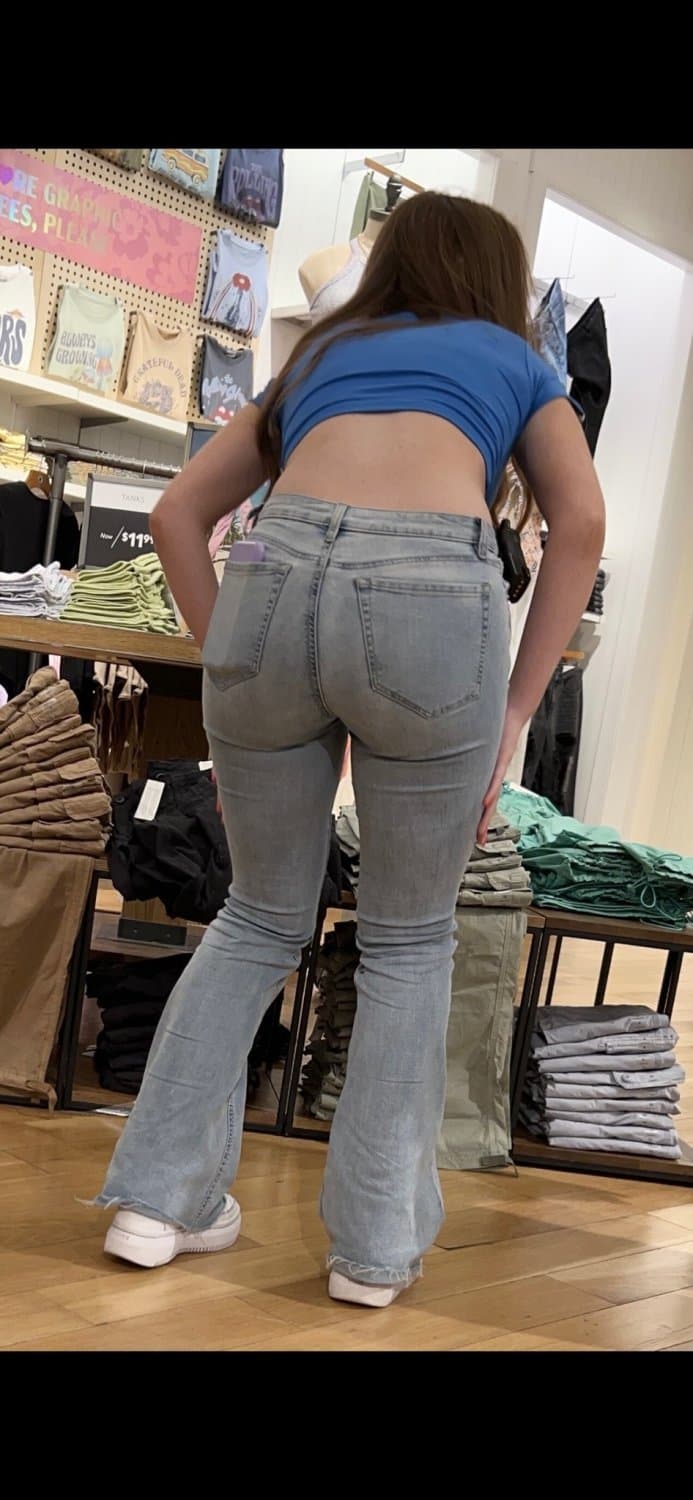 Insane Tight Pawg Brunette