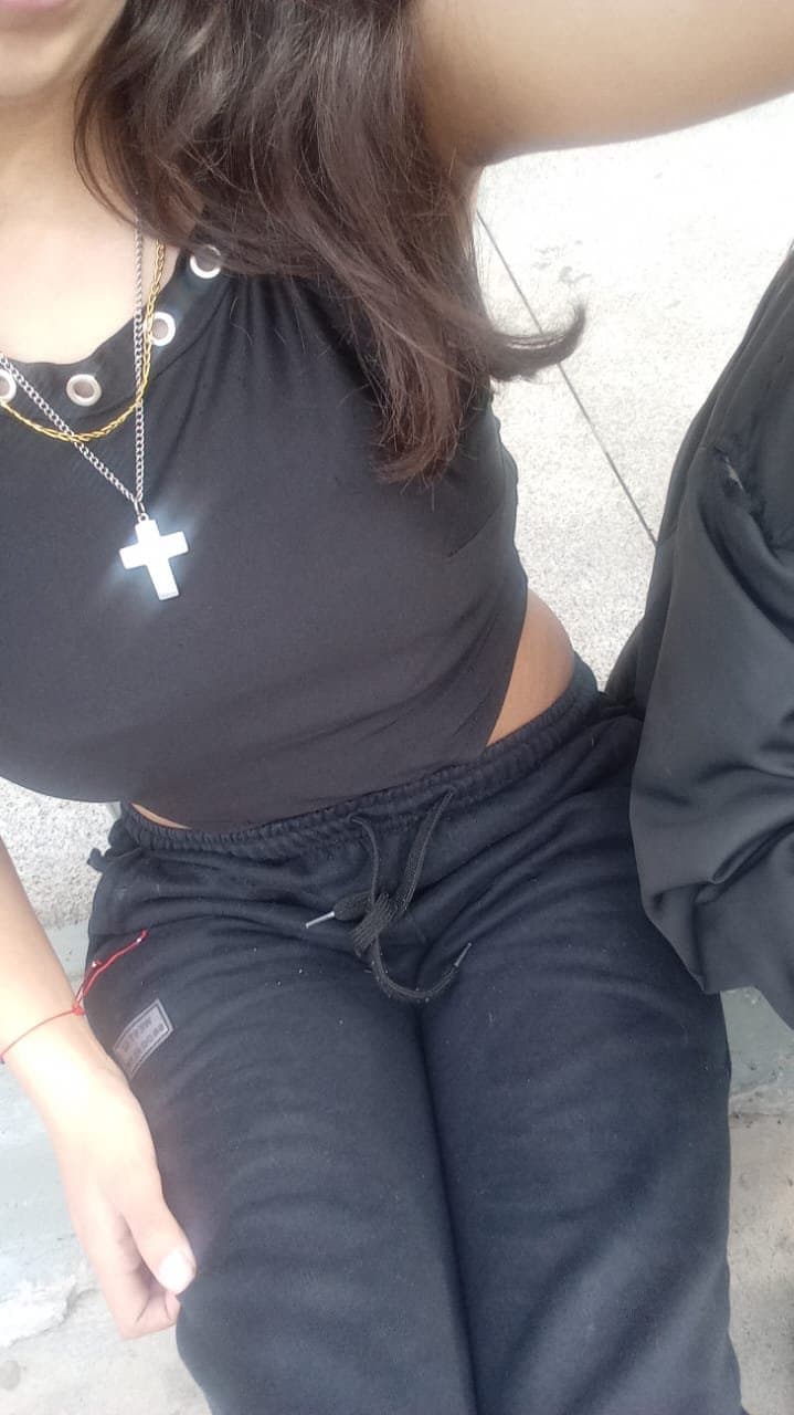 Gordita tetona hermosa pendejita tetona turra