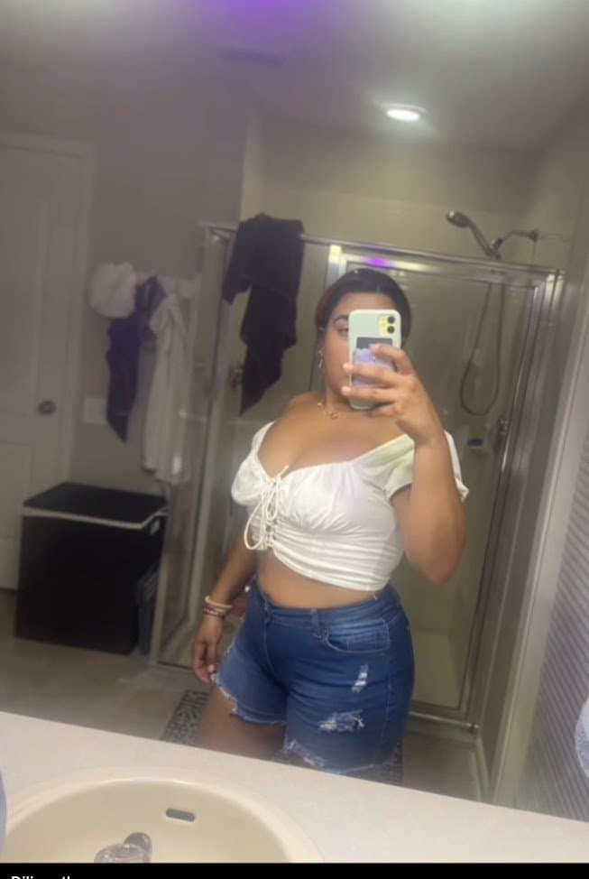 Mi esposa Sabe que la Comparto Y no dice nada Mi culona Esposa Quiere tu Pinga