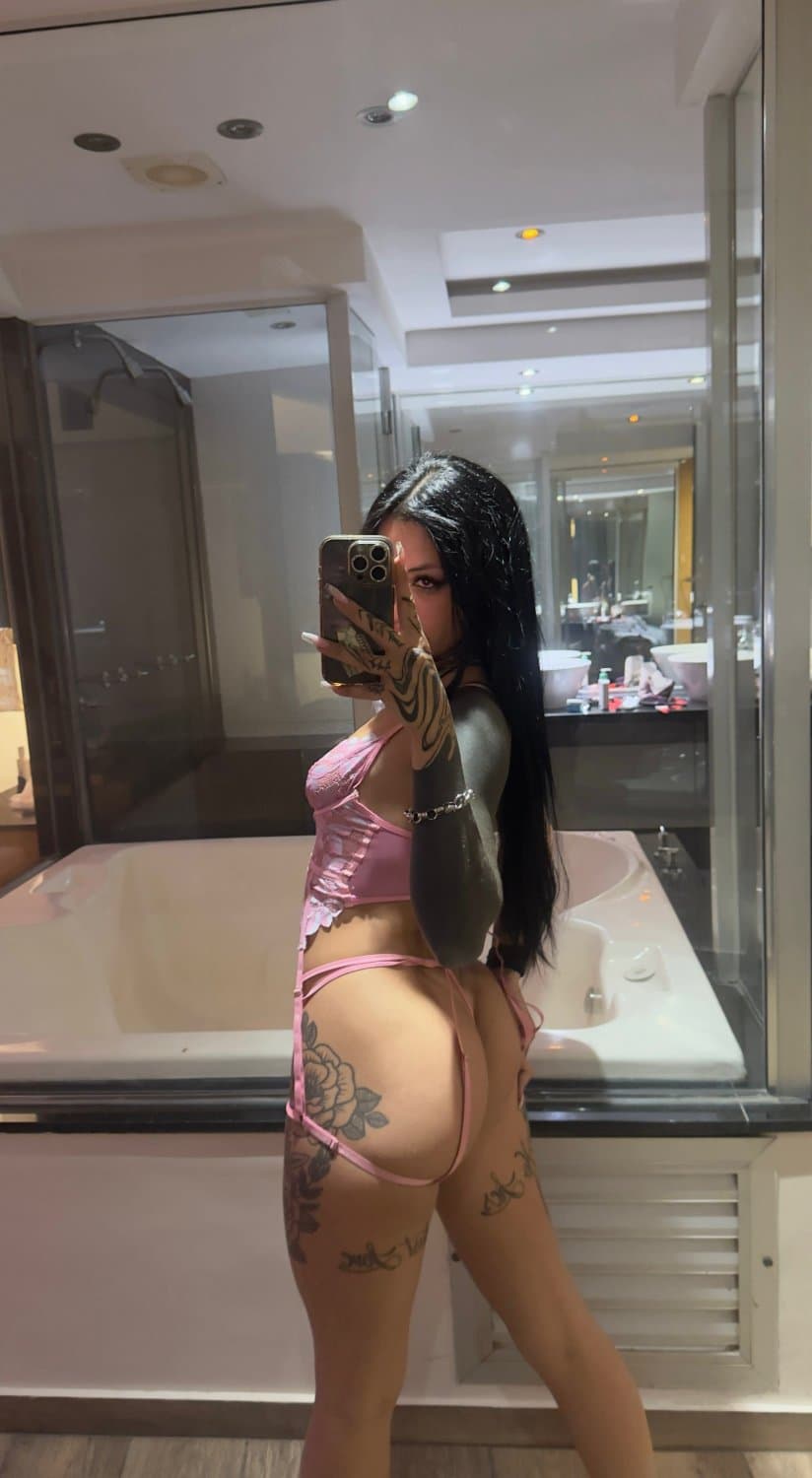 This peach drips for you