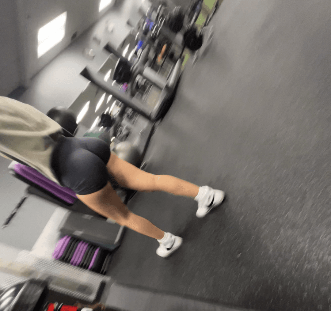 FUCKED THIS CANDID BUBBLE BUTT LATINA TEEN AFTER GYM