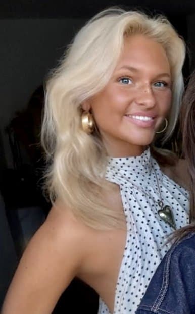 Perfect blonde IRL teen - sexy college PAWG goddess