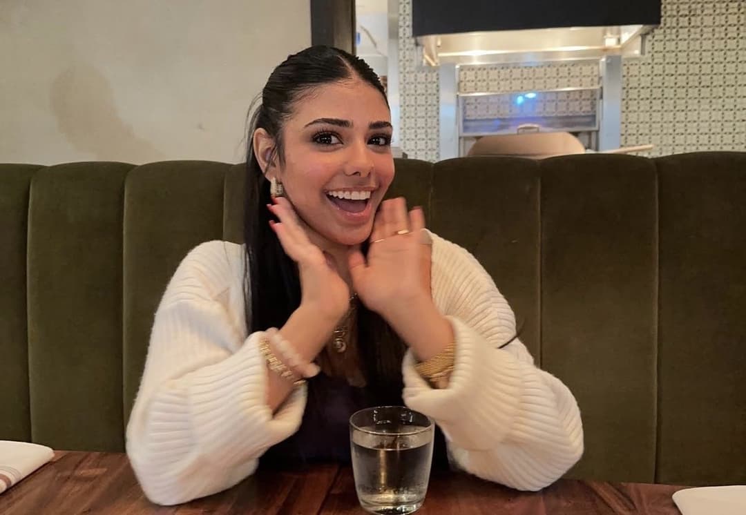 Big boobs Iranian girl