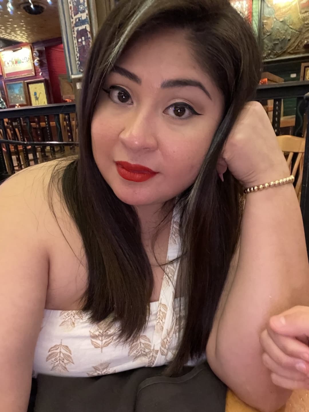 Mom helps her son by giving the school bully head in the back of her car