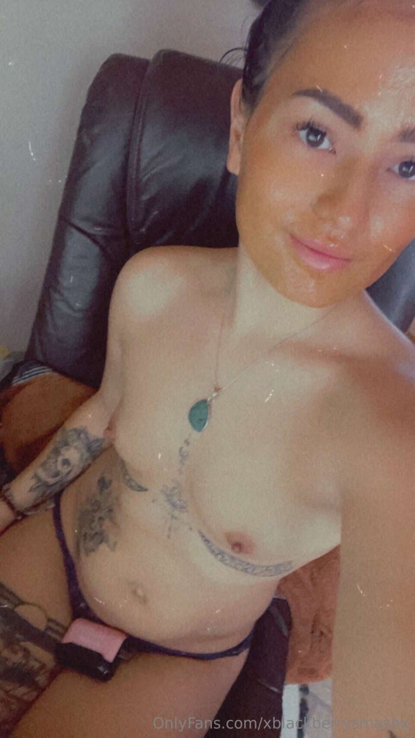 Click to view full size Eden Thomas / Brooklyn Reed