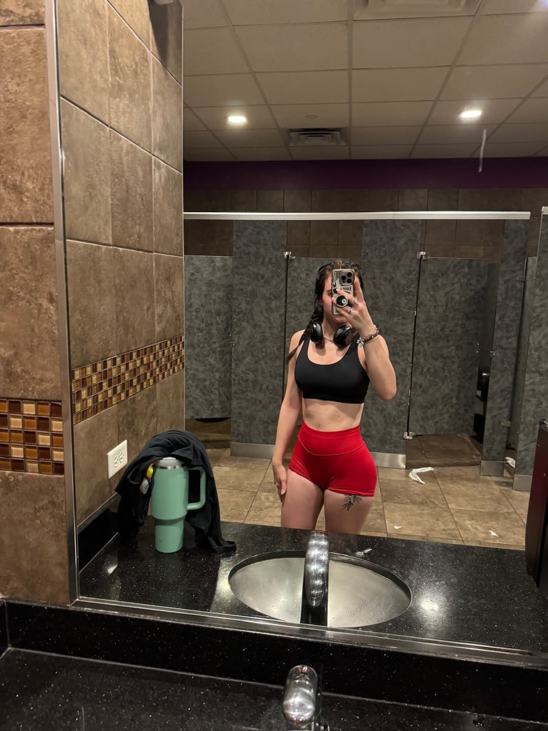 Just a little gym flex before the real show