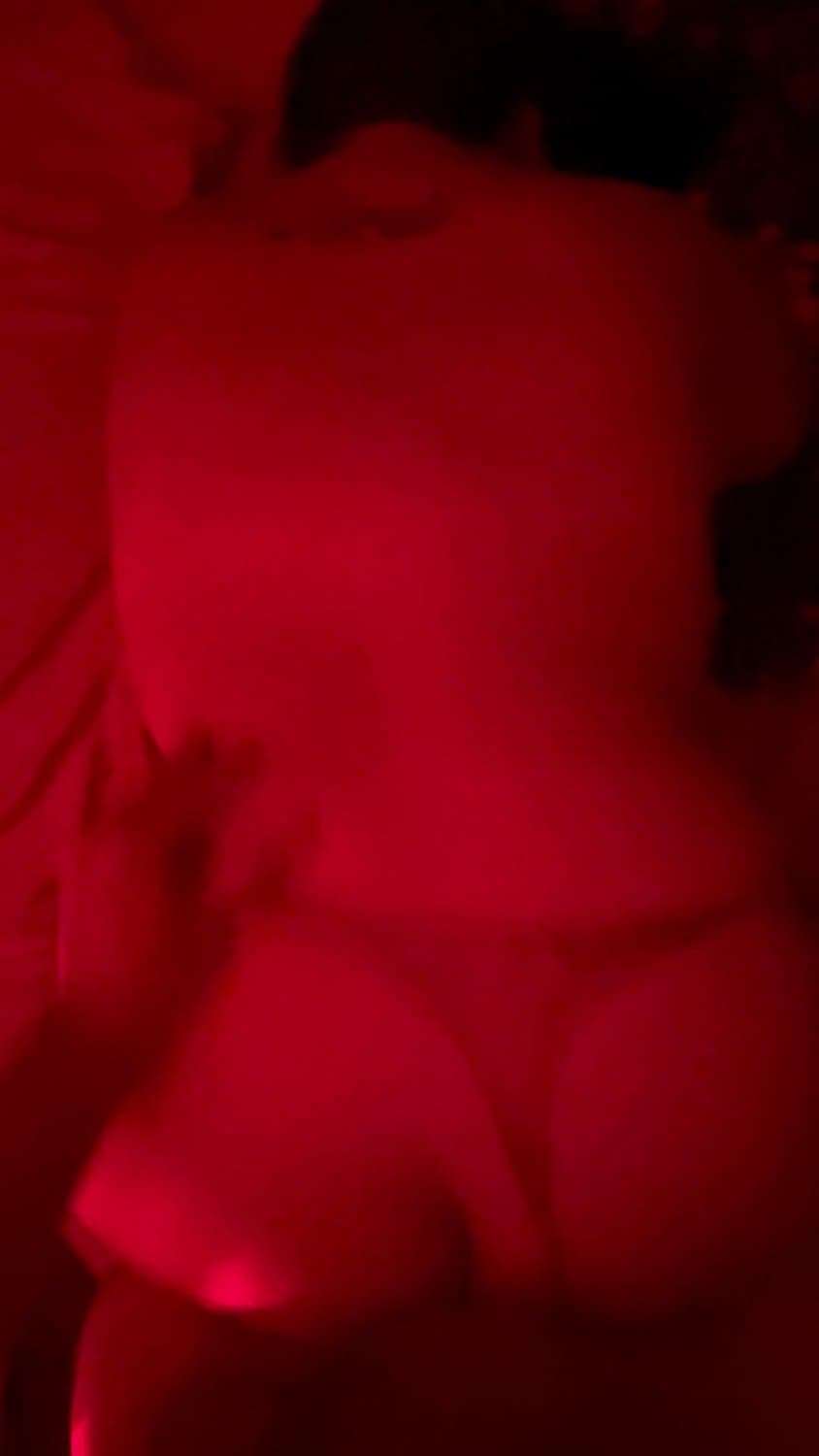 Big ass BBW pounded from behind til she cums