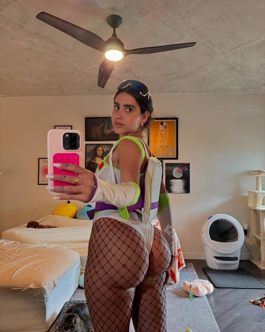 Buzz Lightyear girlfriend getting the business