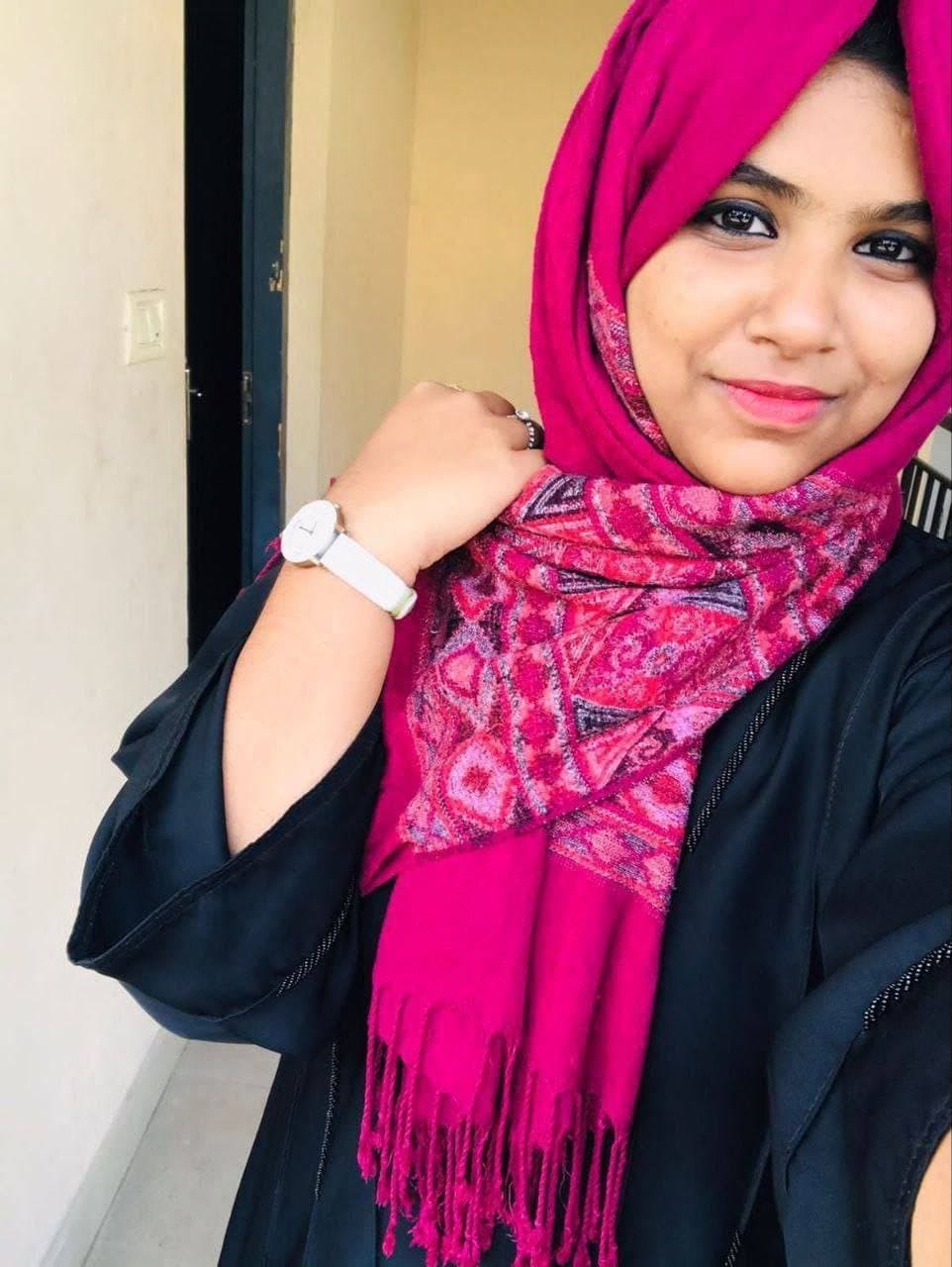 Desi Horny Hijabi Mallu Girl Fingering Fucking With Moaning