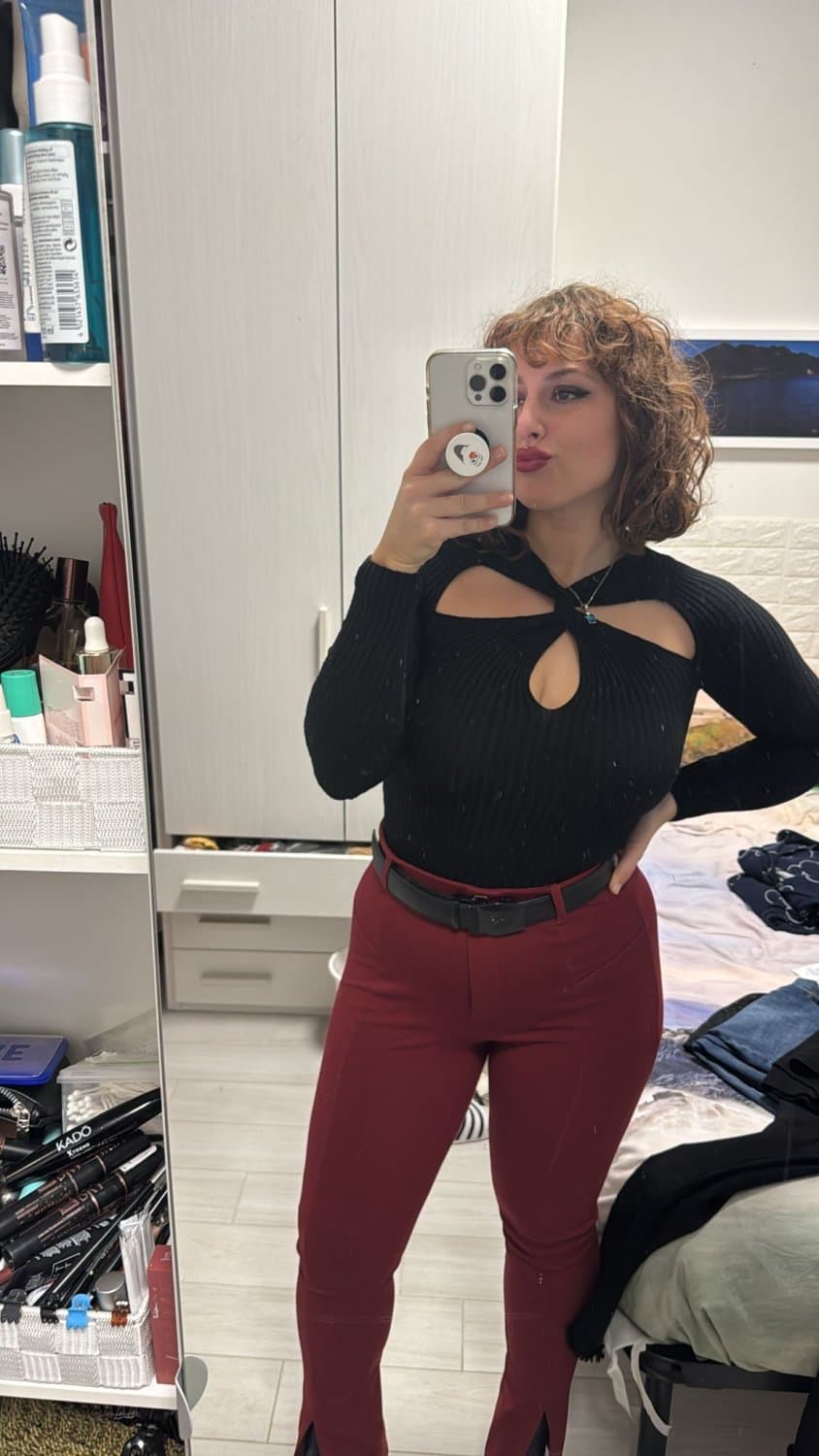 Who is this girl? PAWG Italian Girl Reddit