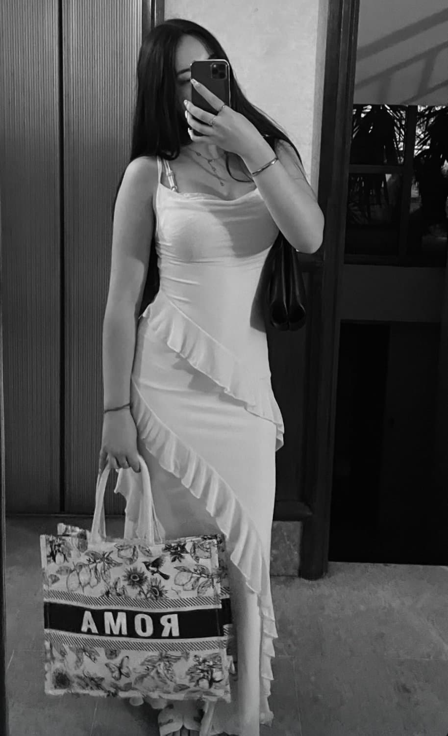 Ma soeur de 21 ans elle est trop belle régalez vous les gars