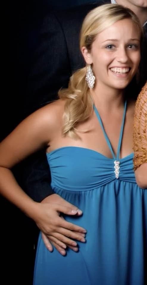 Liz pics. Big tits. Fat ass. On/off. And Clothed pics.