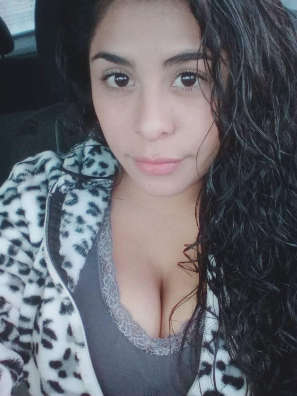 Tetona Argentina/Big Tits Argentina -- (NoNude/Soft)