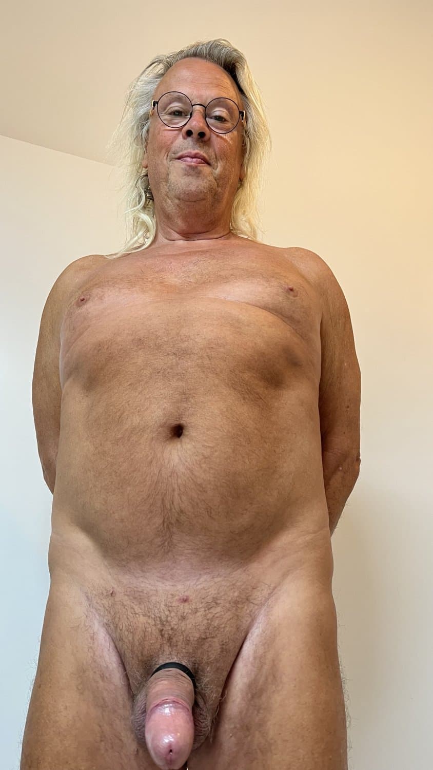 I myself naked indoors and outdoors