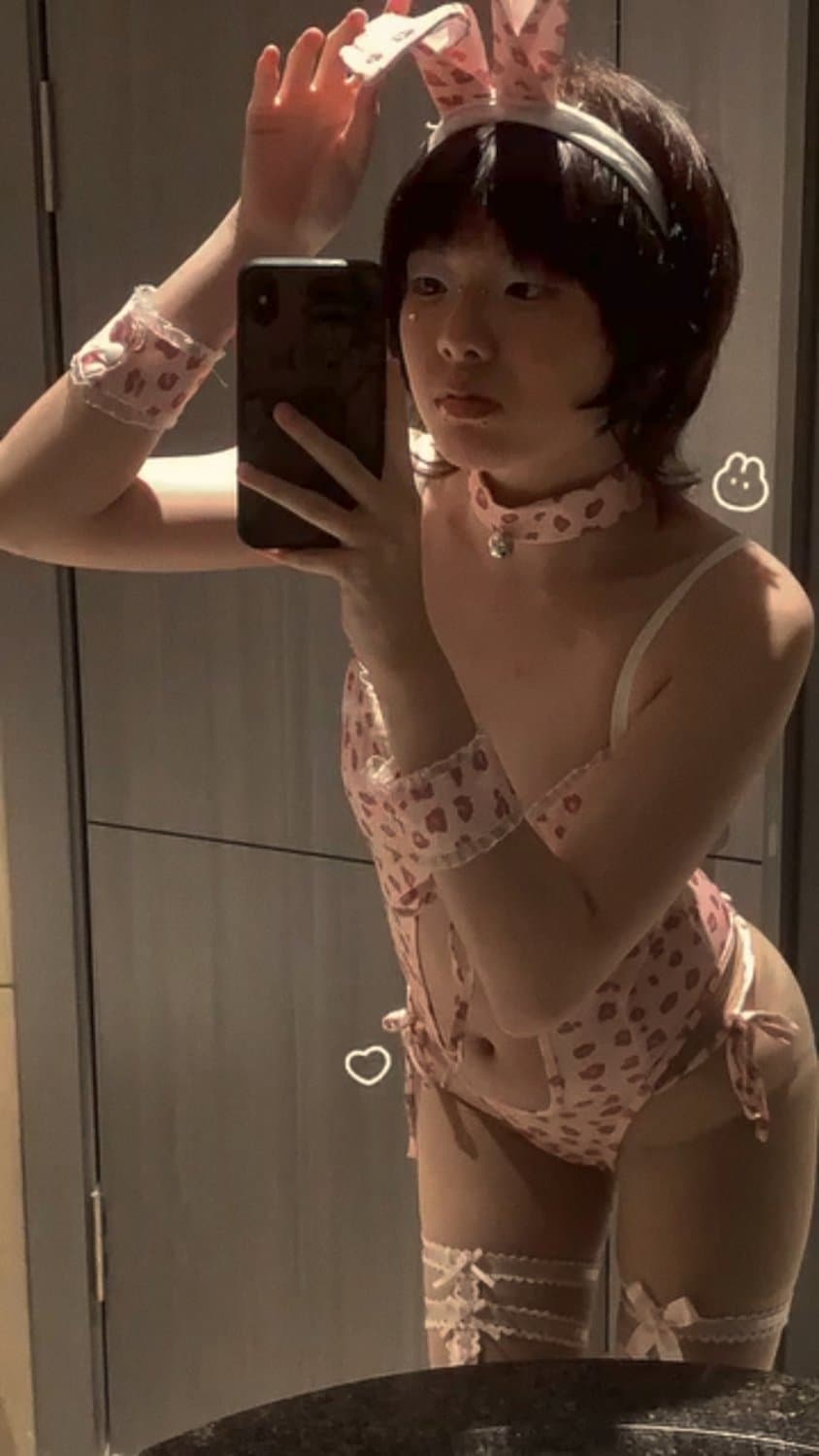 mid flat chested xmm makes up for it