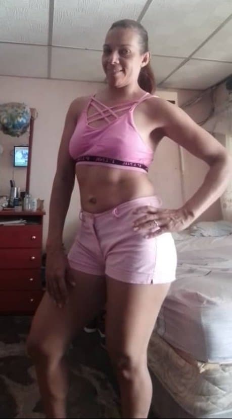 Click to view full size Latina wife slut...a.k.a La Perra Madura