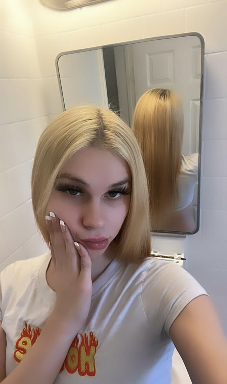 Lil Snowbunny ts to spank to (deleted OF)