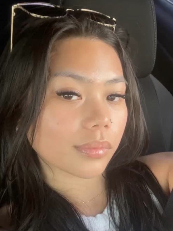 Slutty Filipina escort Leilani wants you to cum inside her ?