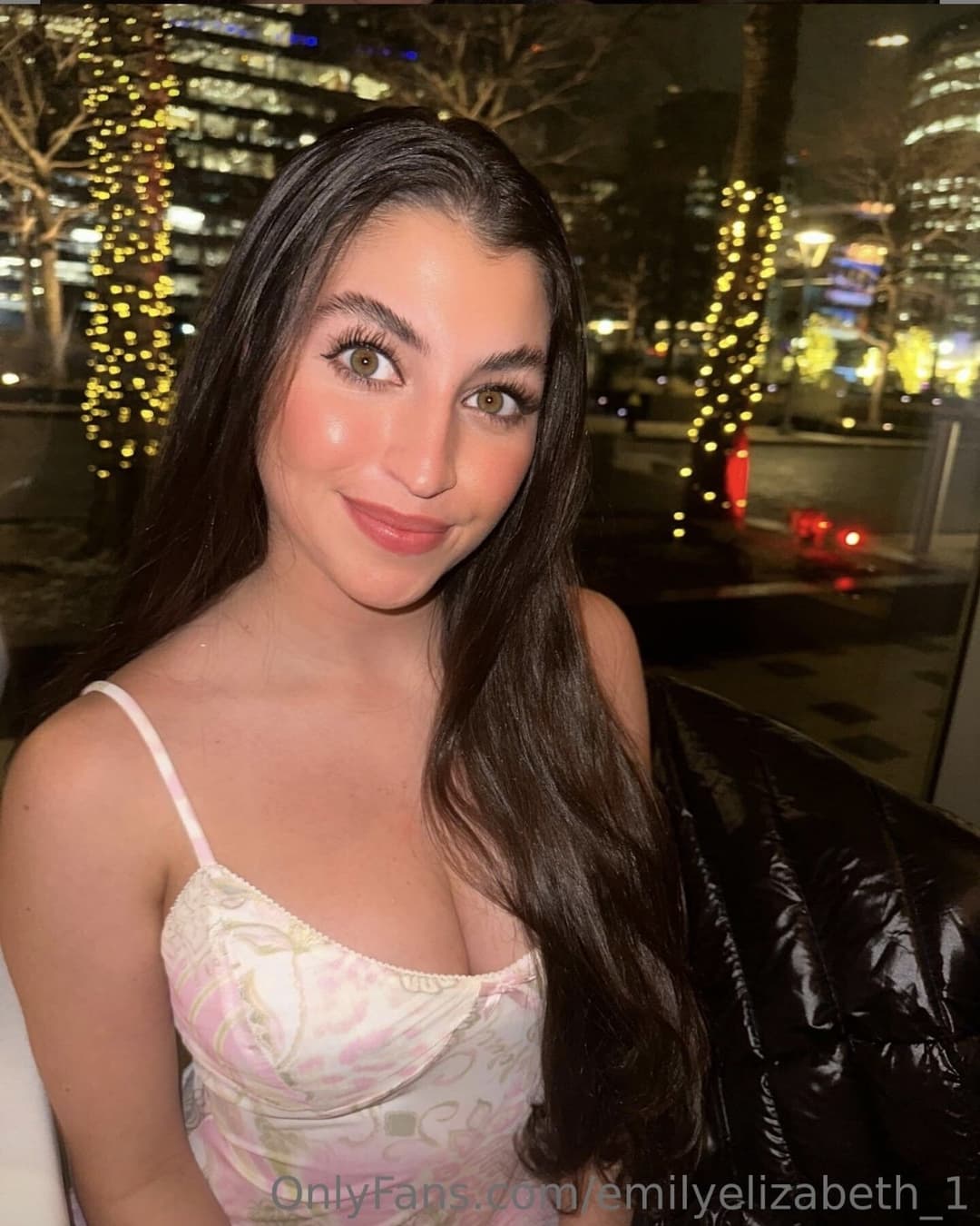 Click to view full size meg marie’s sister tried OF…wasn’t as successful since she wouldn’t get naked