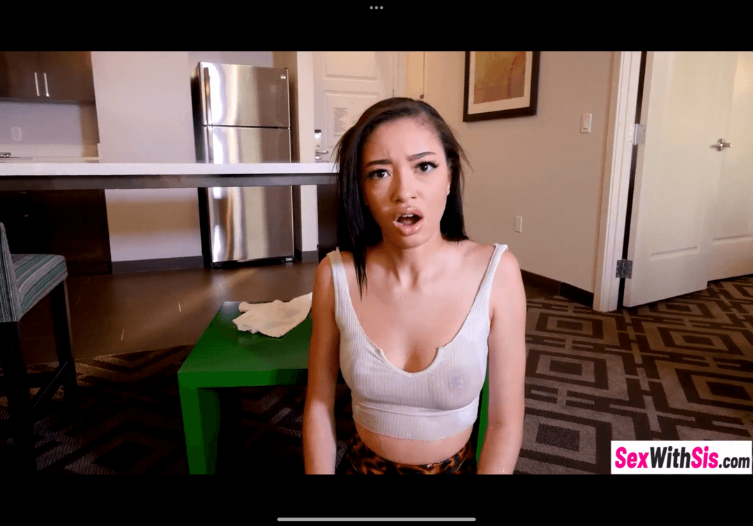 Petite stepsis Scarlett and stepbrother