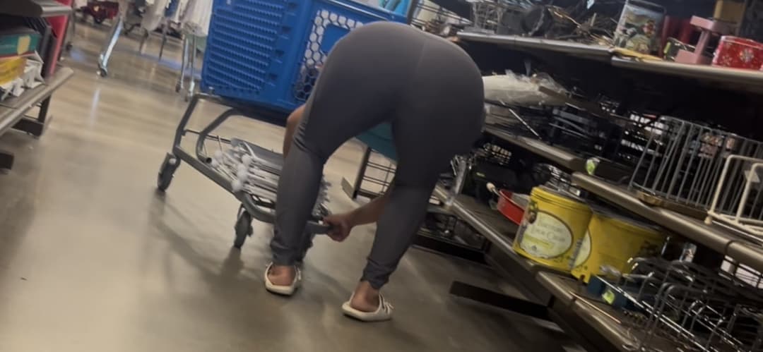 MILF shopping knew I was creeping. Started bending over for me to capture.