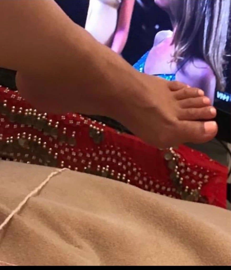 AUTHENTIC real MATURE ebony fat pussy moms camera roll from her phone REAL LEAKS