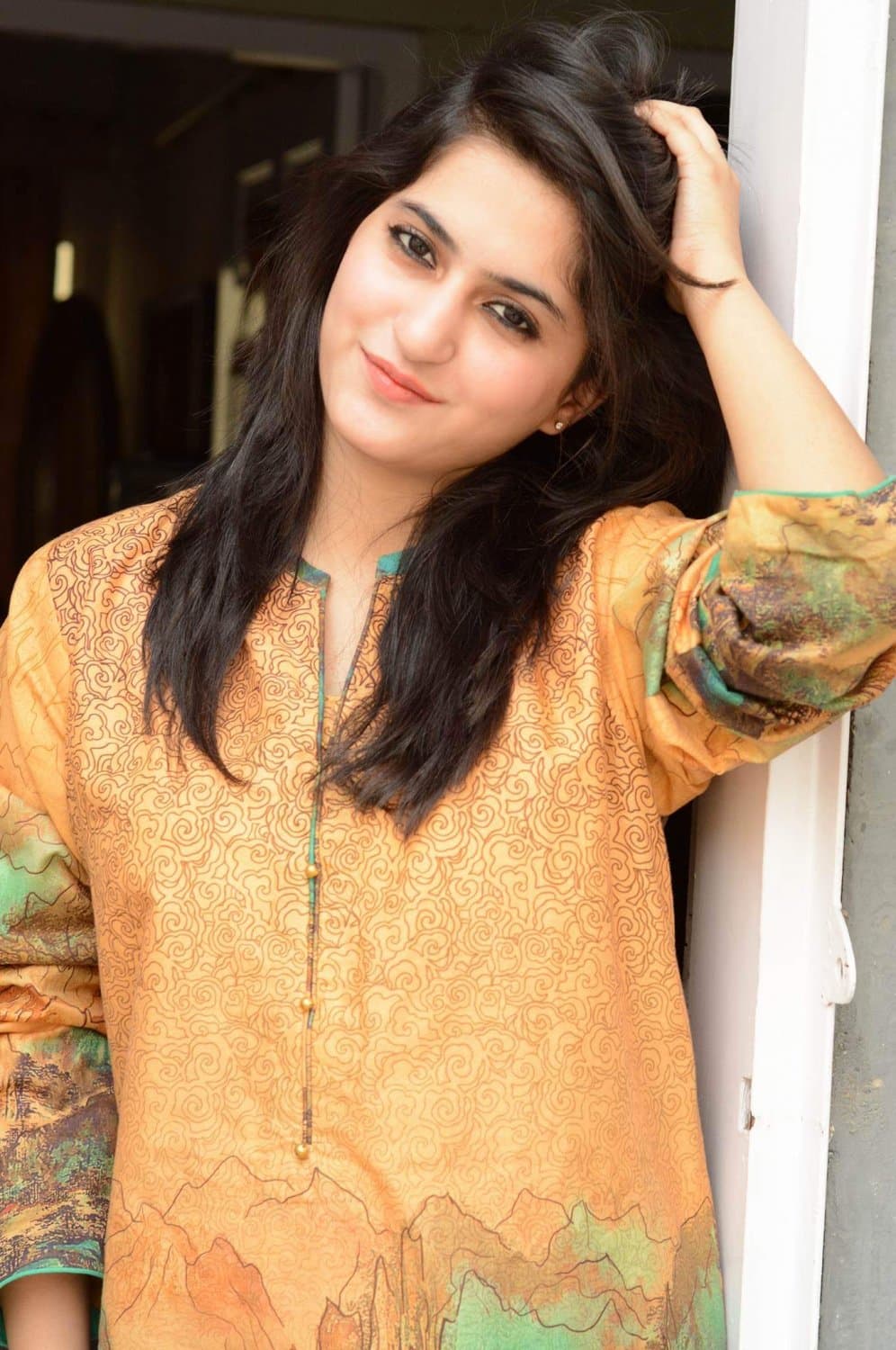 Click to view full size Pakistani girl sexy Resham gul Insta reshug1212 snap reshu121 num 03422278042