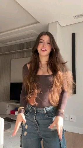 Sofia dancinha , nova video e foto...Sofia Espanha muito fofa , belezzinha gostosa !!!