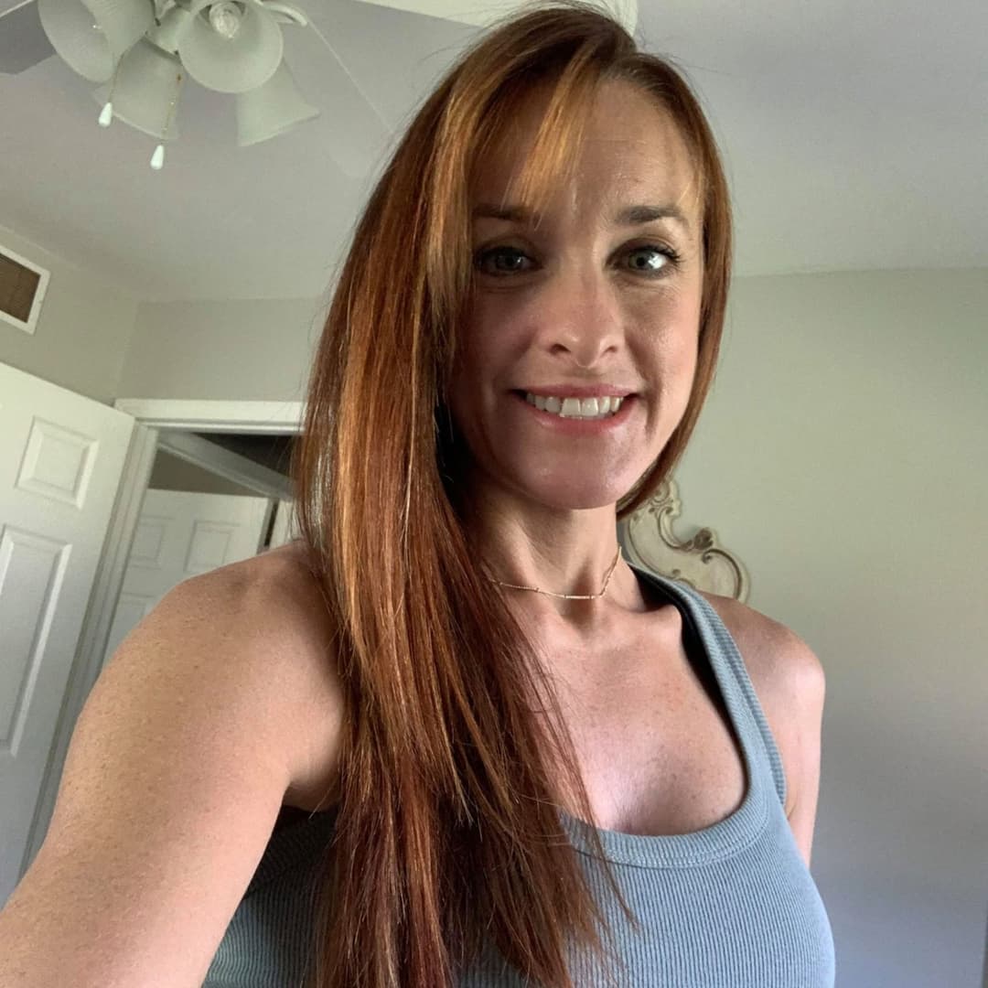 Sexy Redhead Mature Mom Milf Cherry