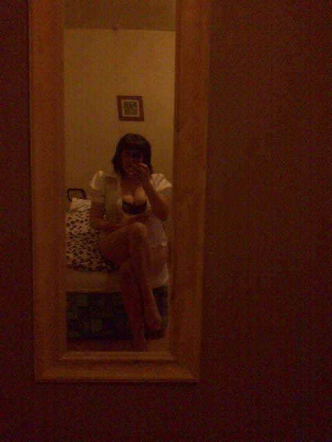 Curvy Claires hairy cunt -UK