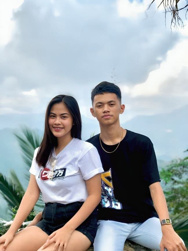 Maxene (Pinay) A Girl Who Poses A Demon Boyfriend Fuck Boy