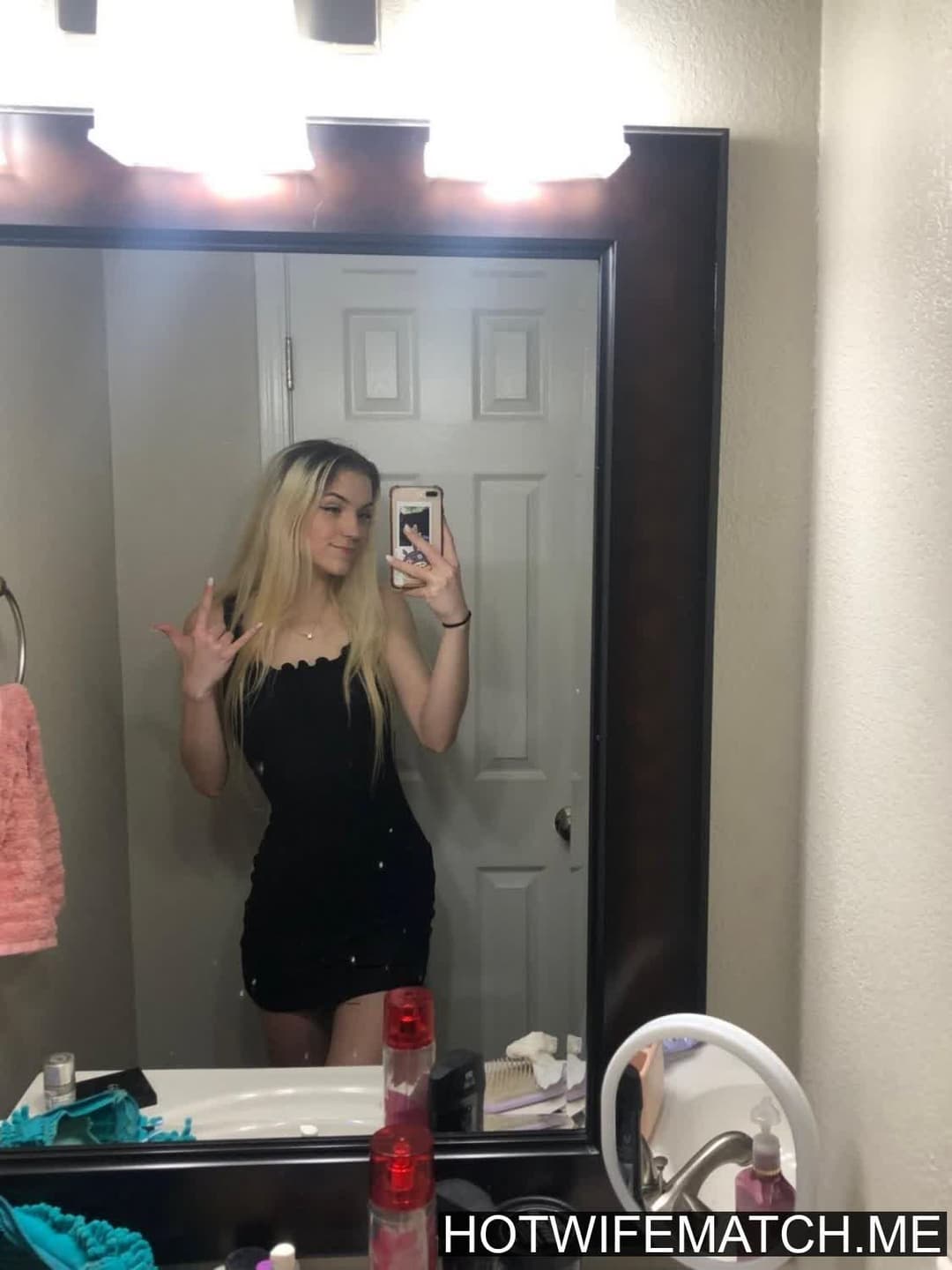 Sweet Della Gets Ravaged by BBC While Hubby Jerks Off