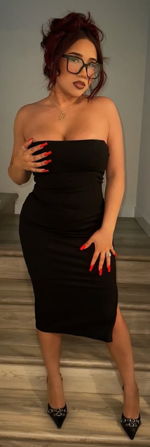 Thick petite huge ass latina slut loves showing off her perfect body.. cover her in cum