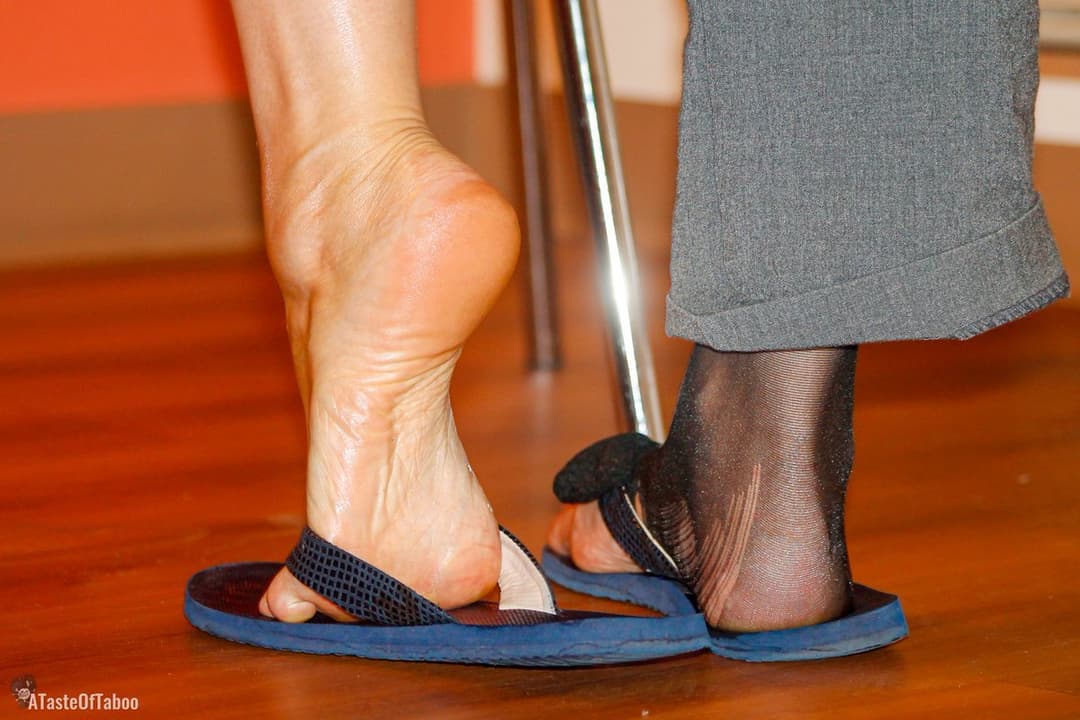 Amateur FJ Model - Stacie