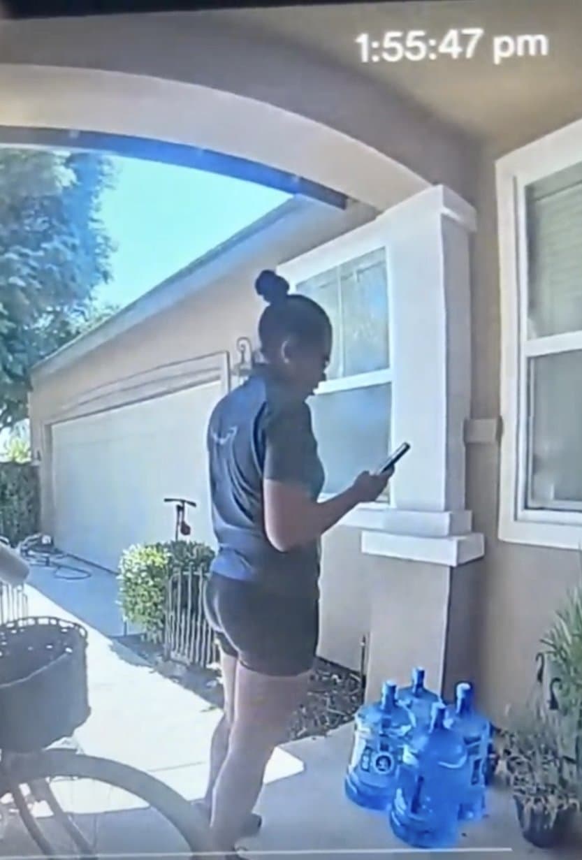 big booty amazon worker pt1