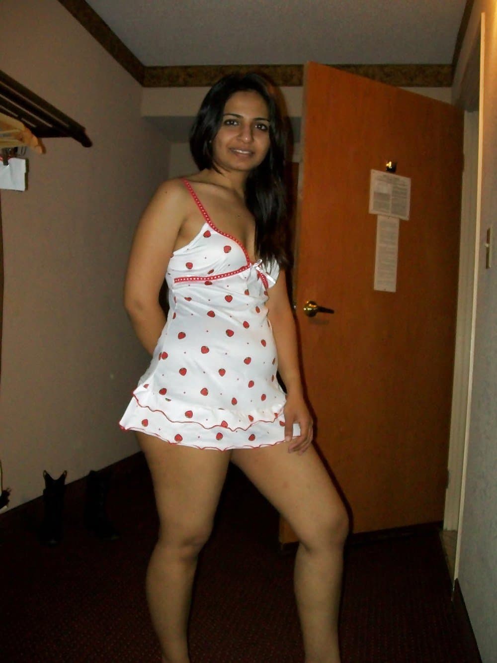 Indian girlfriend flaunting in her newly gifted nighty