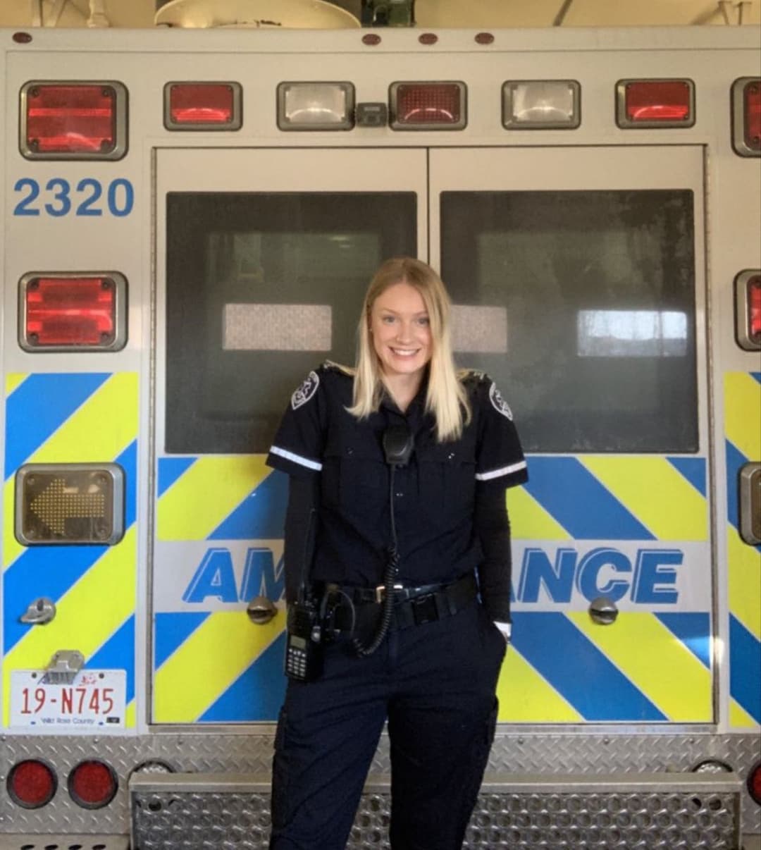 Brooklyn, 27 from Alberta Canada, paramedic, married Christian mom