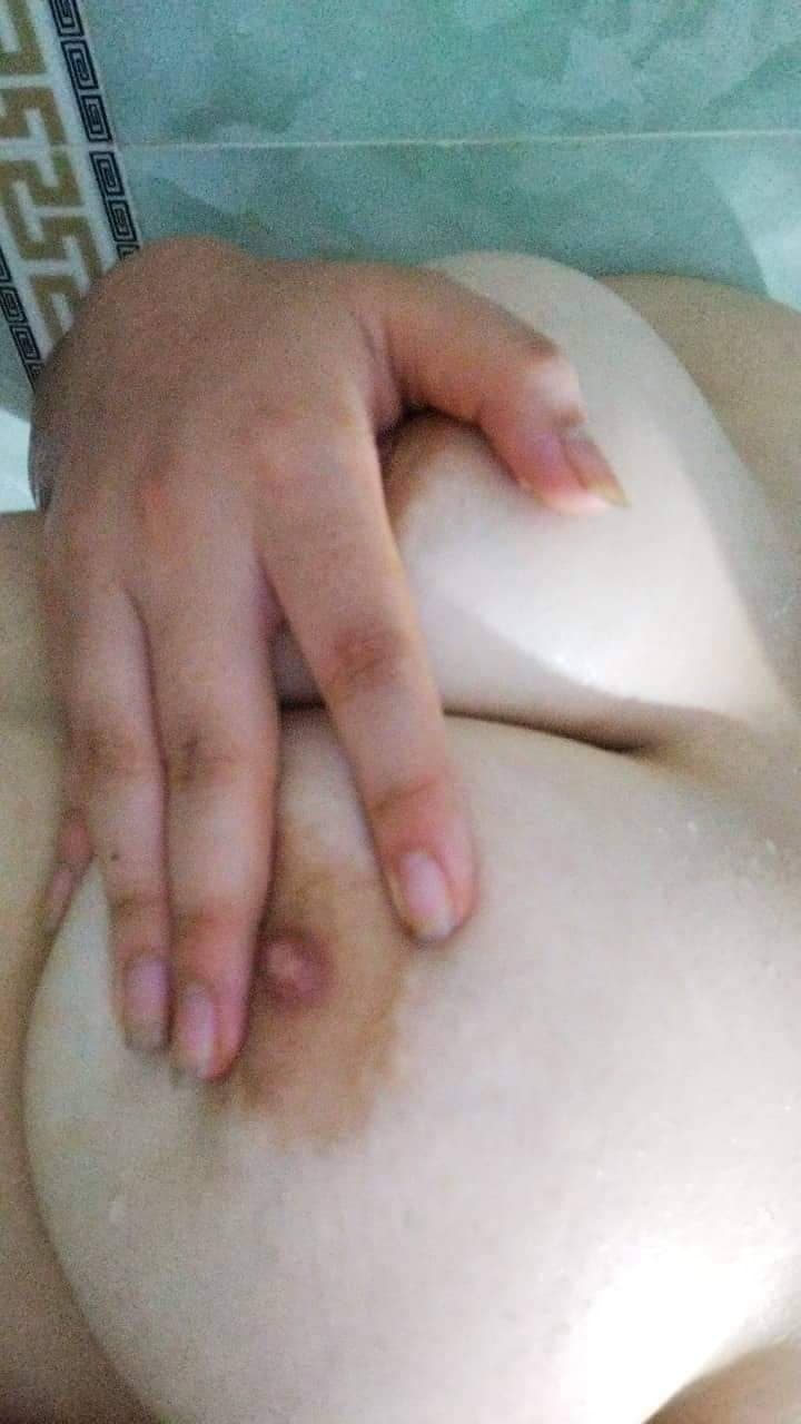 ai có info bé này thì cho tôi xin nhé! phùng quỳnh linh 2k8 ba vì