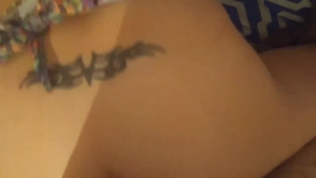 Miss Naty profe inglés dándole en 4