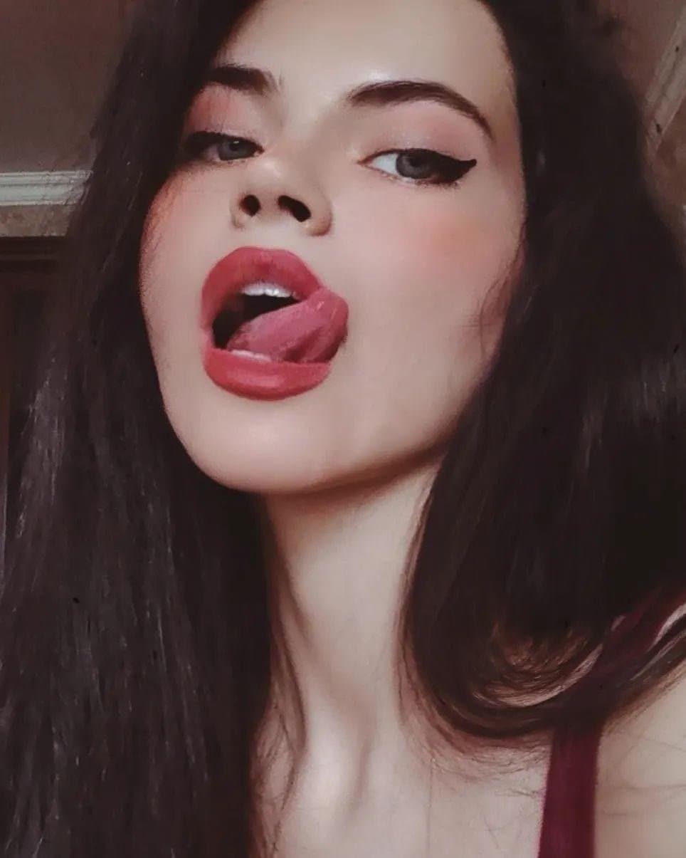 Click to view full size Number 1 whore Archive(to be continued)