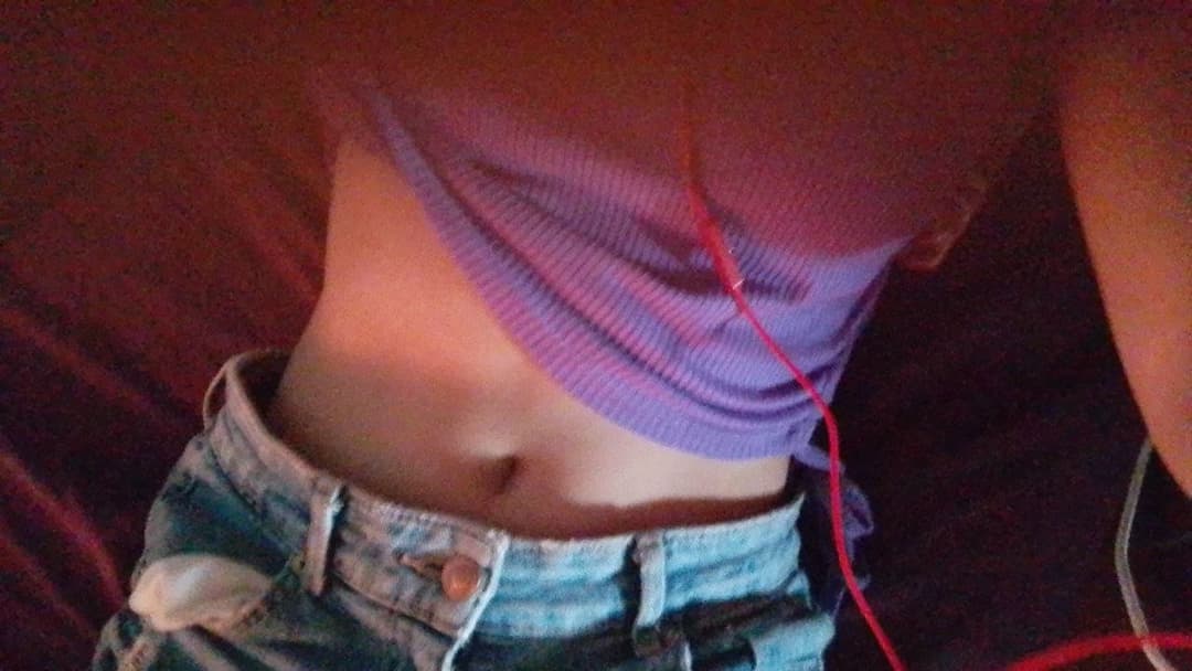 Novia sexy con ricas tetas se le filtran unas fotos para su novio