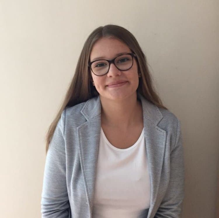 Tight 18 year old german teen whore Hannah J. | Geile 18 jährige deutsche Hure Hannah J.