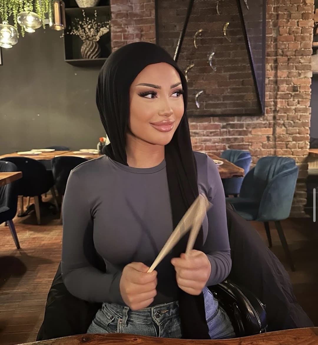 iraqi hoejabi with dsl showing why hijabi bitches r the best ????