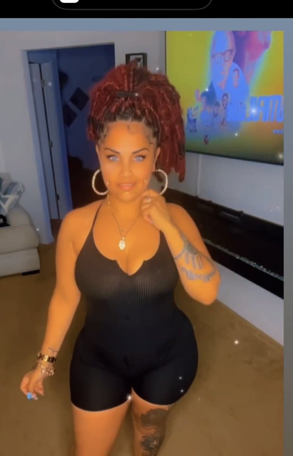 Click to view full size Indian Girlfriend Selfie