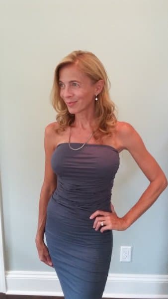 Petite GILF loves facials