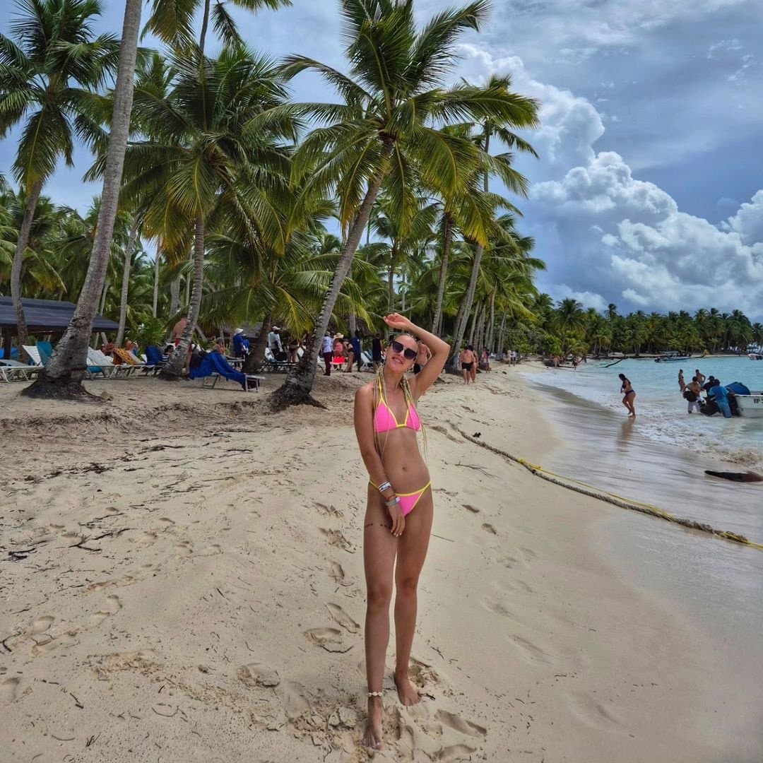 Sanela 30yo Serbian-Hungarian