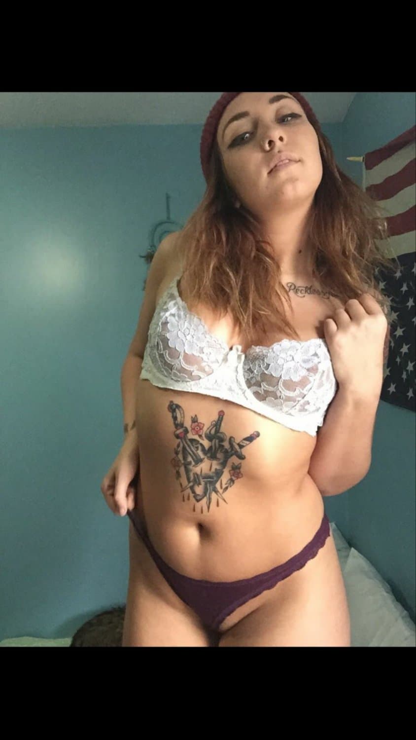 The Webslut Piper begs to be fucked.